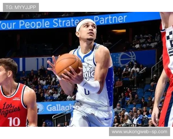 安东尼无球进攻效率提升，成替补席关键得分点