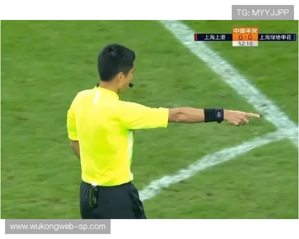 快速任意球规则：何时可立刻开球及裁判处置要点