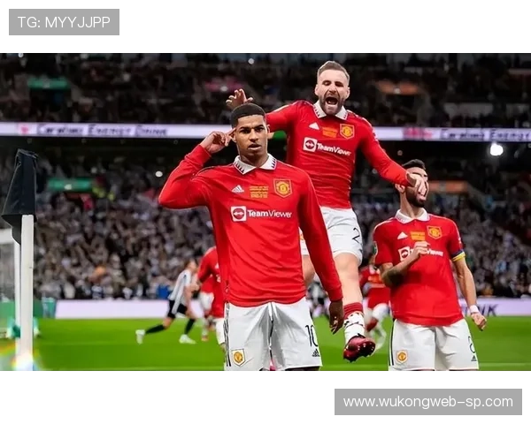 曼联进攻乏力，空间压缩与传导断裂成关键症结