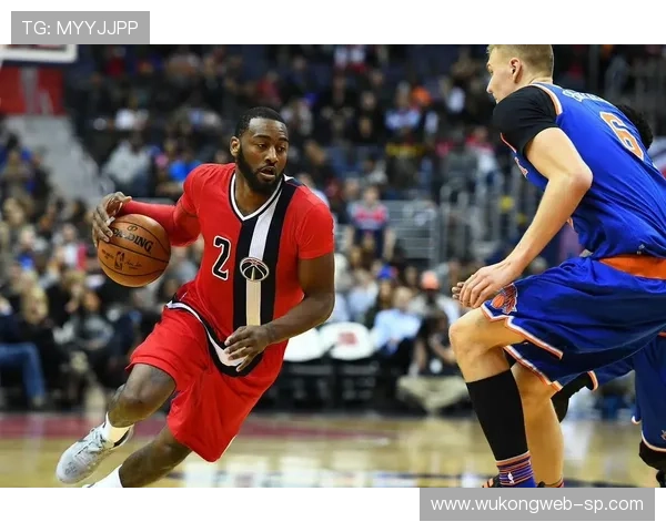 约翰·沃尔利用突破助攻拉开球队进攻空间提升组织效率